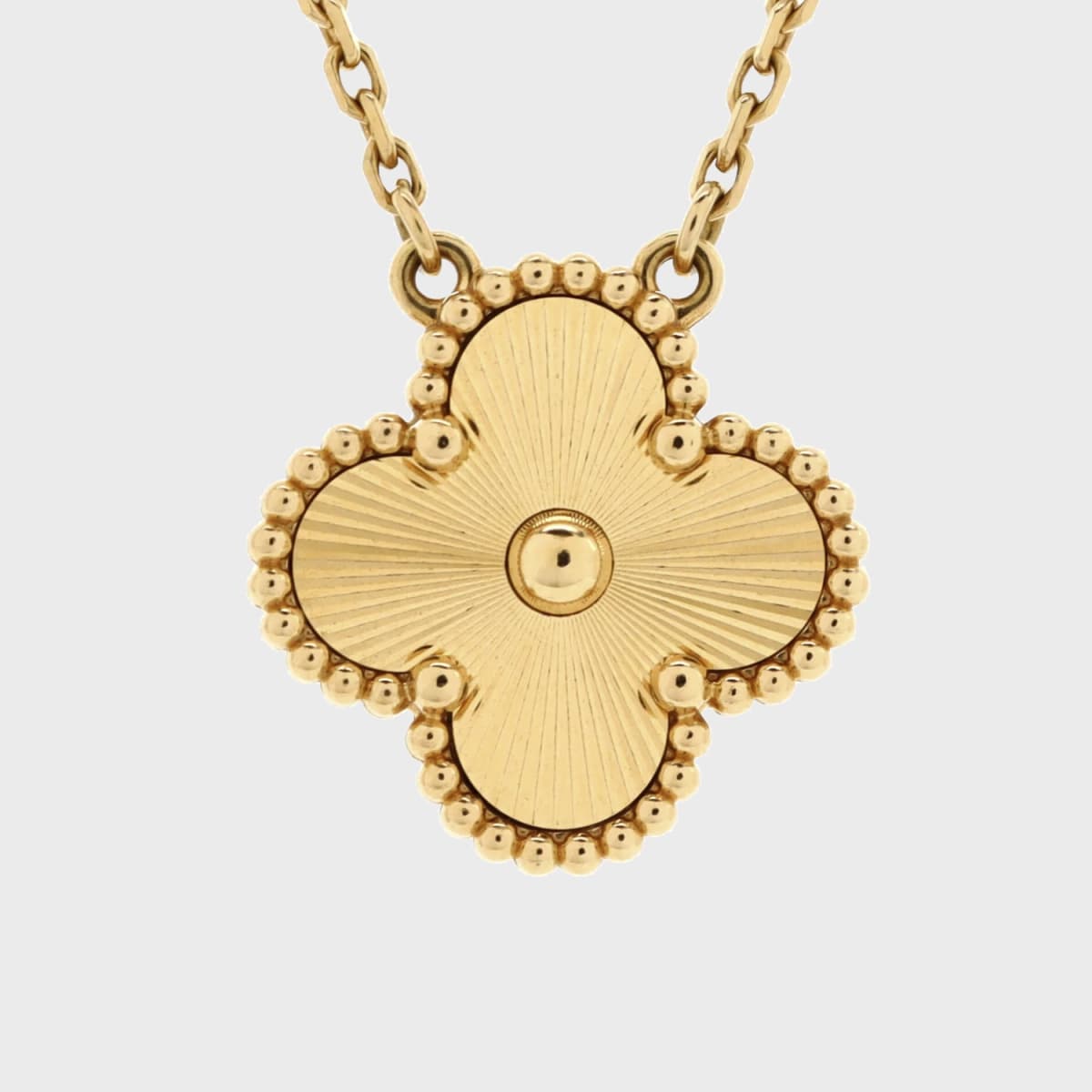 Van Cleef &amp; Arpels Alhambra