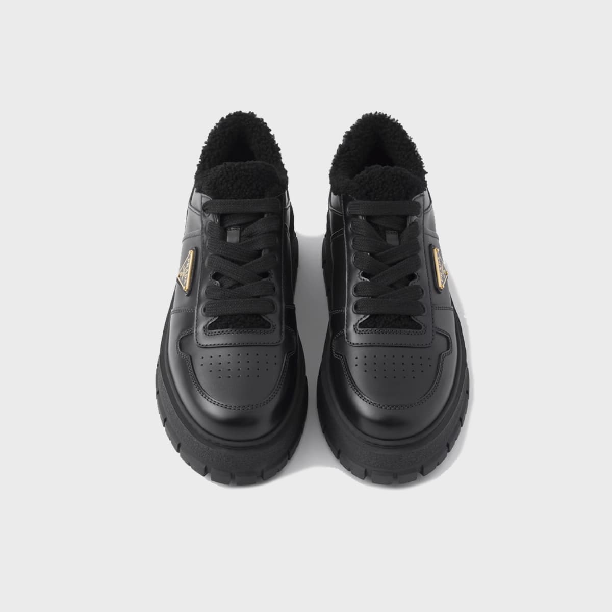 Prada Baskets En Cuir