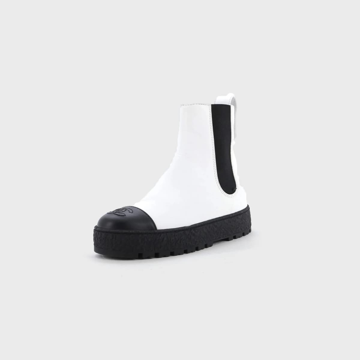 Chanel Women’s CC Turnlock Cap Toe