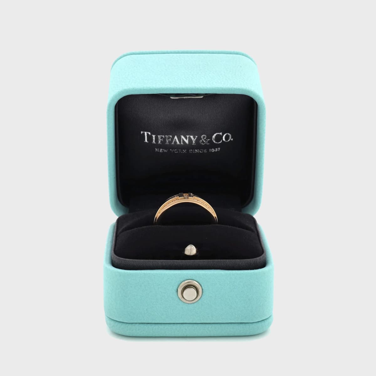 Tiffany &amp; Co T Two