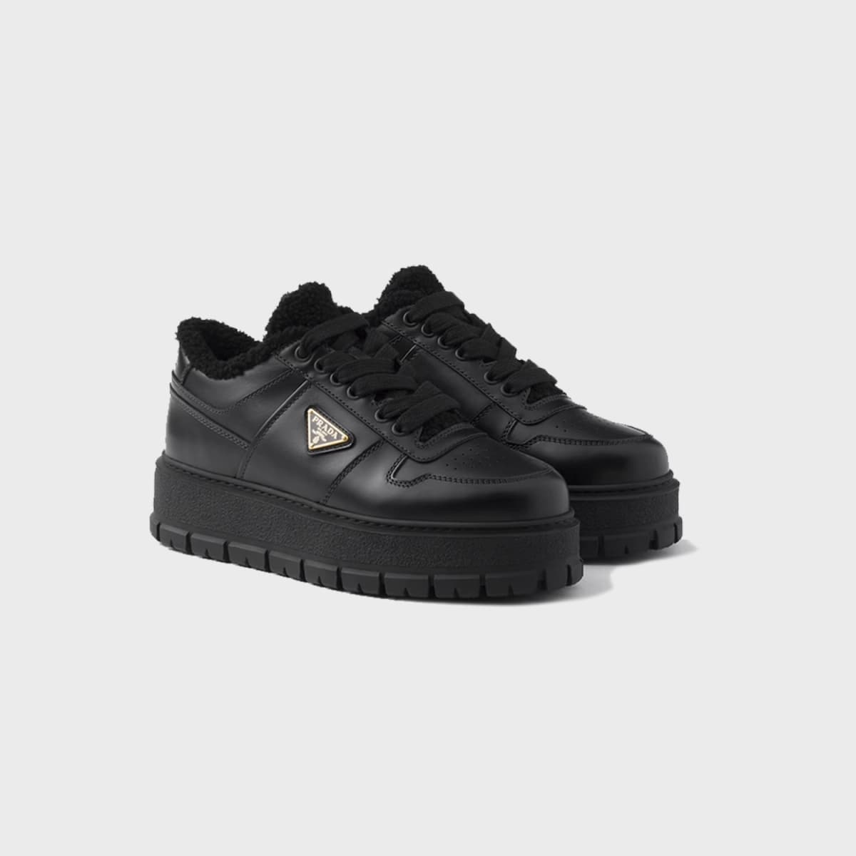Prada Baskets En Cuir