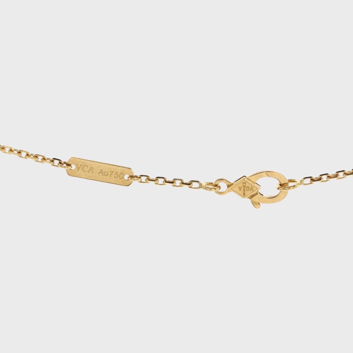 Van Cleef &amp; Arpels Alhambra