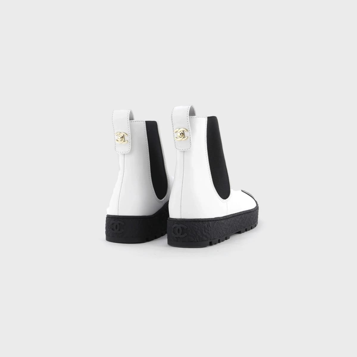 Chanel Women’s CC Turnlock Cap Toe