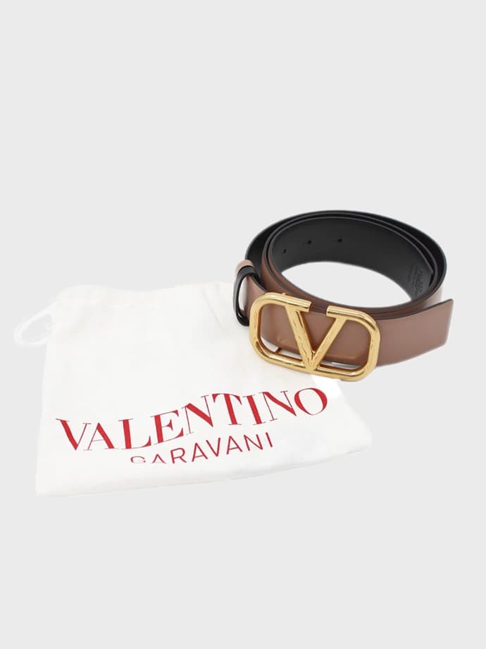 Valentino Garavani Valentino V Logo