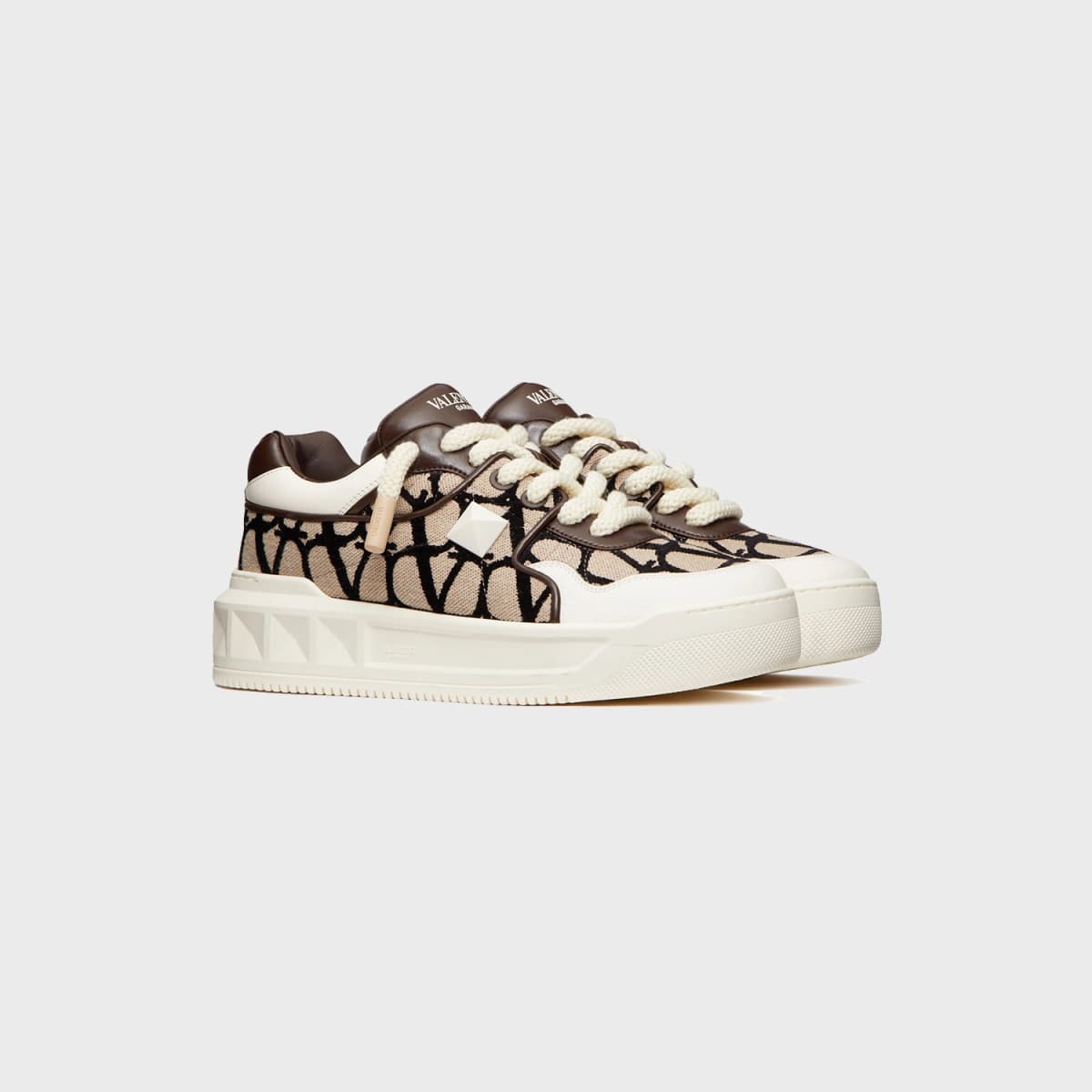 Valentino Garavani One Stud XL