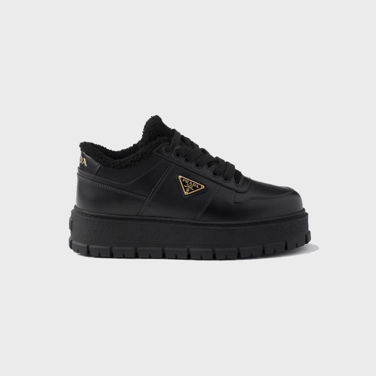 Prada Baskets En Cuir