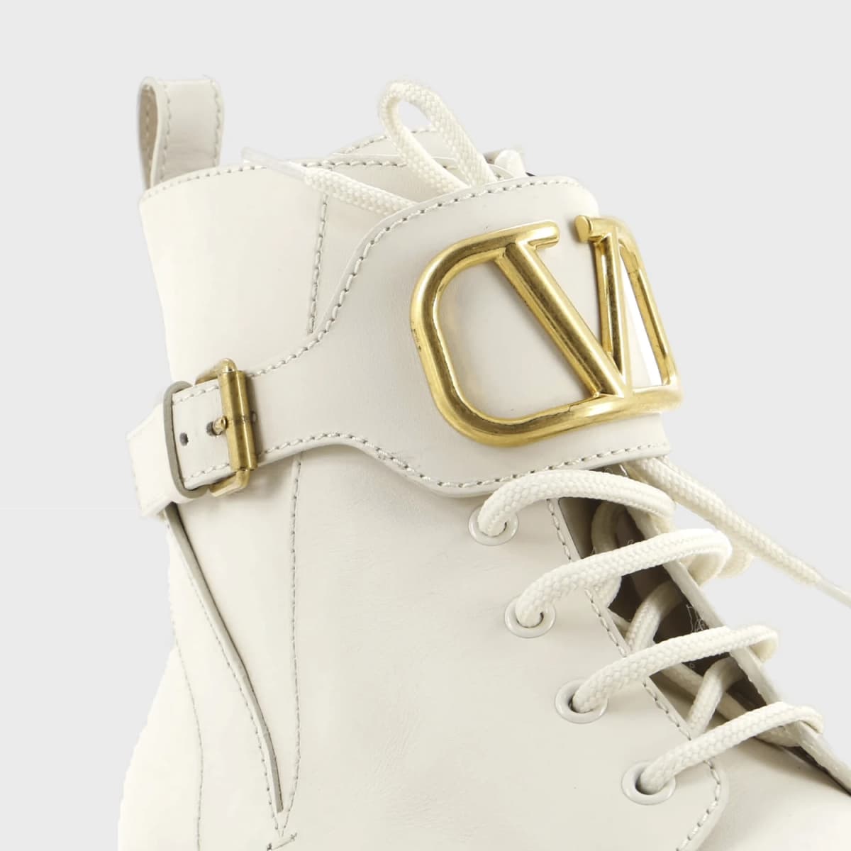Valentino Garavani VSling Combat