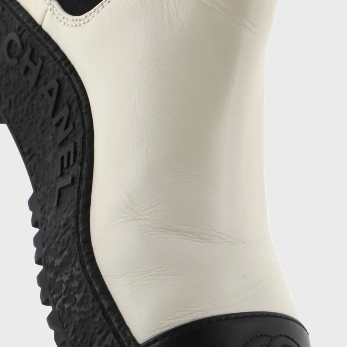 Chanel CC Turnlock Chelsea