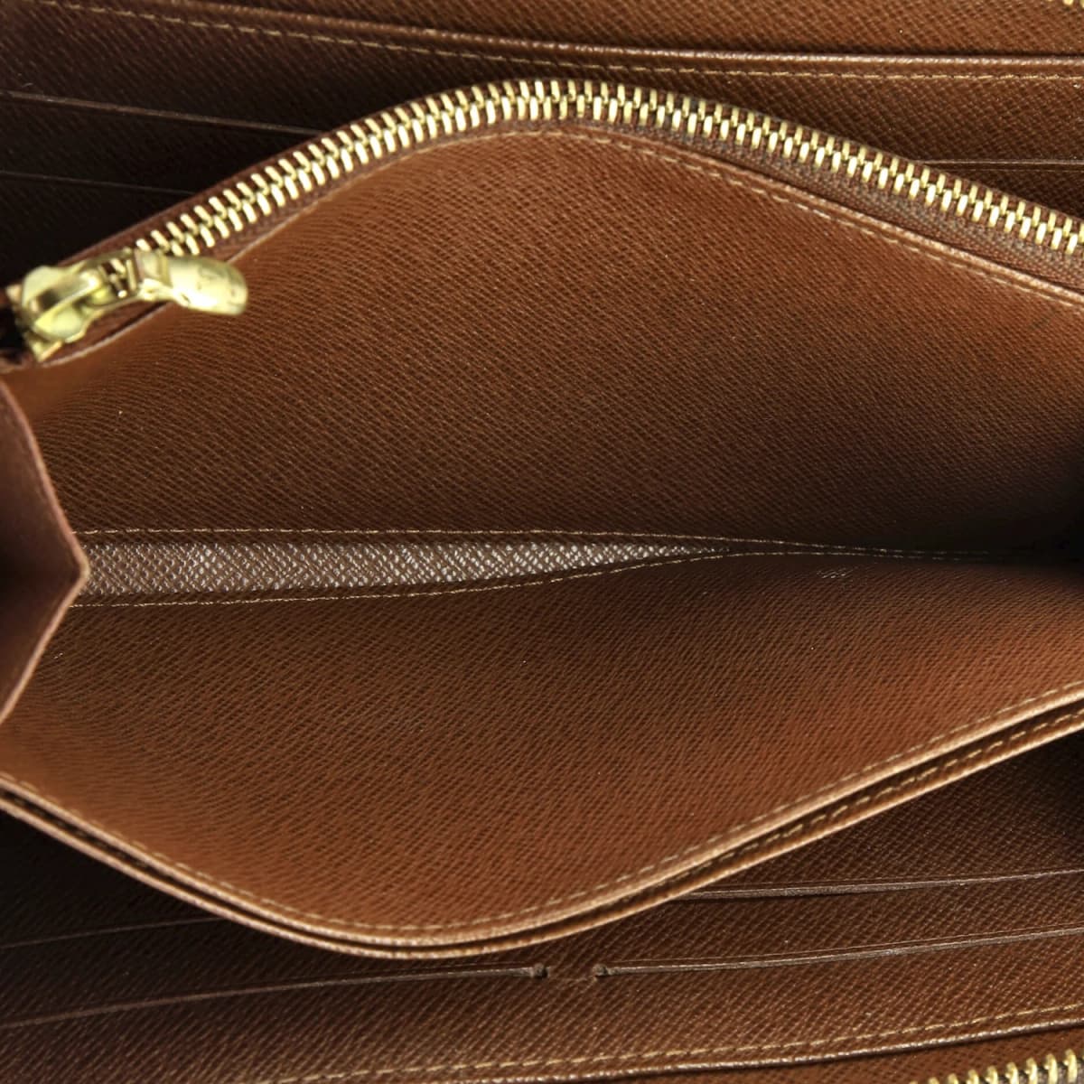 Louis Vuitton Zippy Monogram Canvas