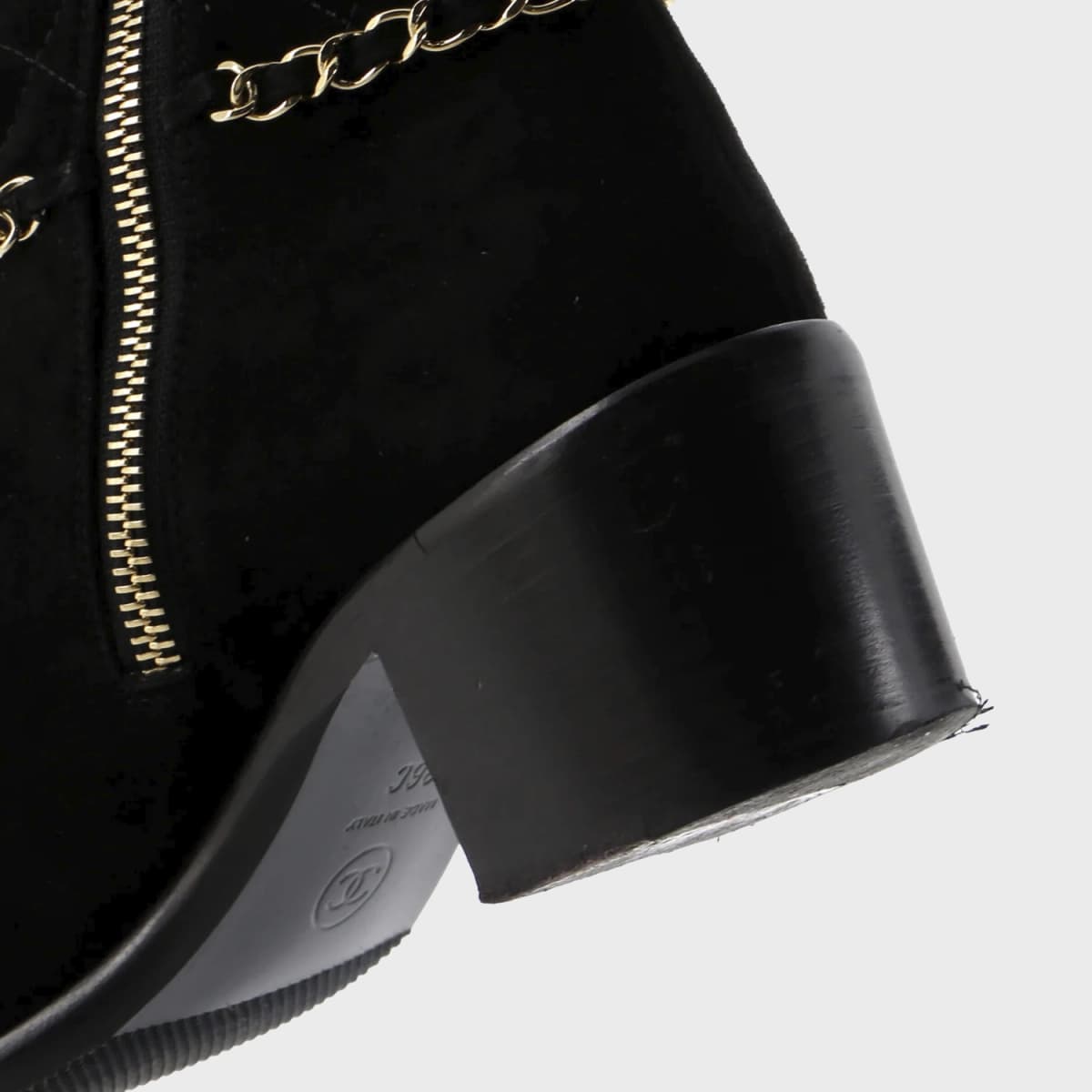 Chanel Chain Detail CC