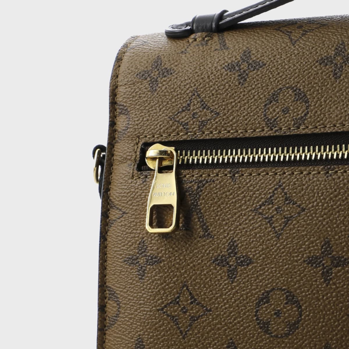 Louis Vuitton Pochette Métis