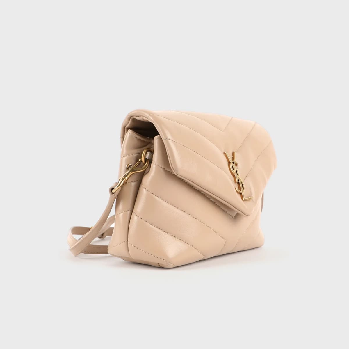 Saint Laurent Loulou