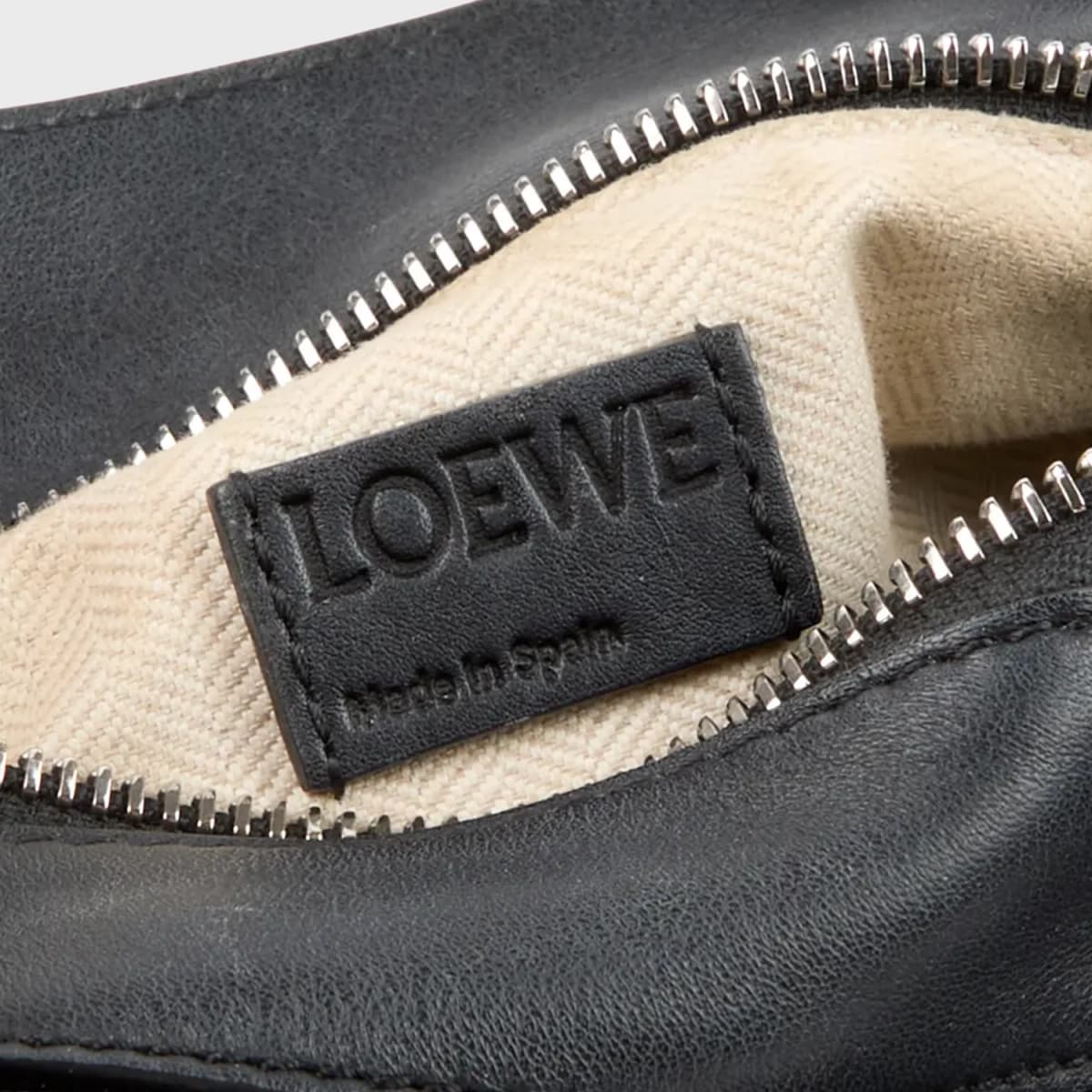 Loewe Puzzle