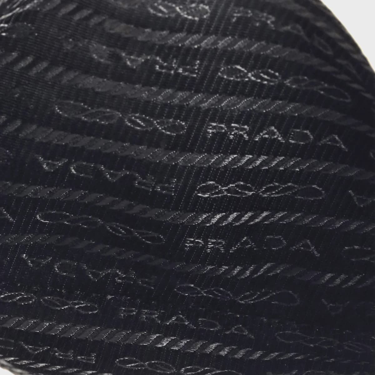 Prada Cleo