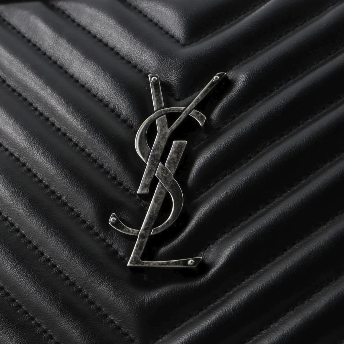 Saint Laurent Lou Camera