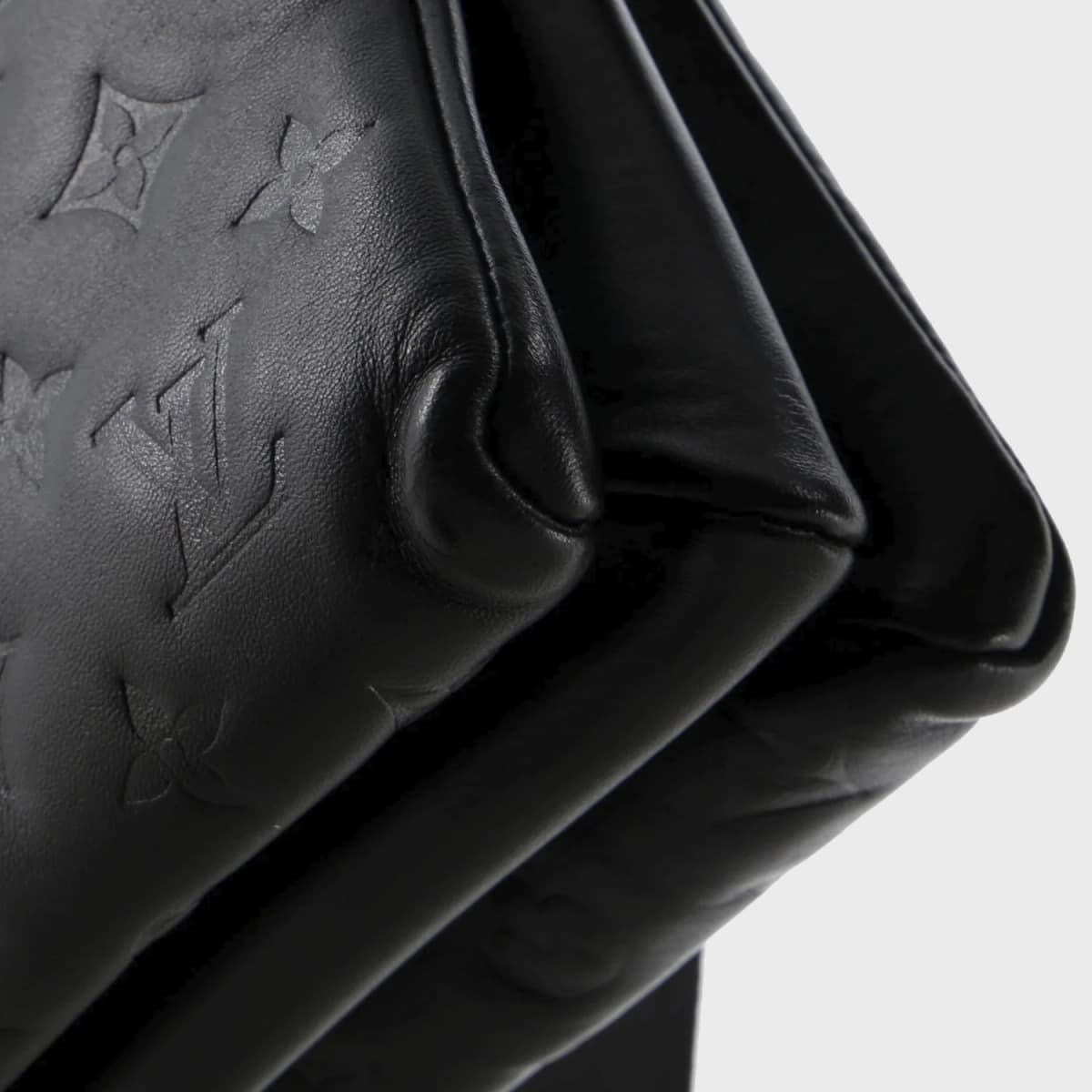 Louis Vuitton Coussin