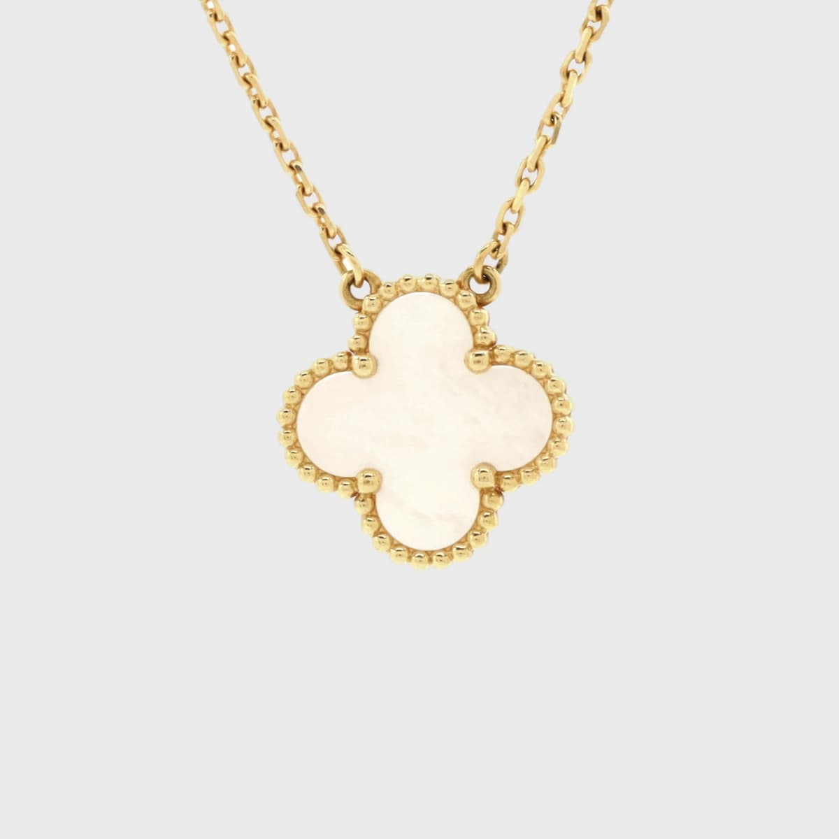 Van Cleef &amp; Arpels Alhambra