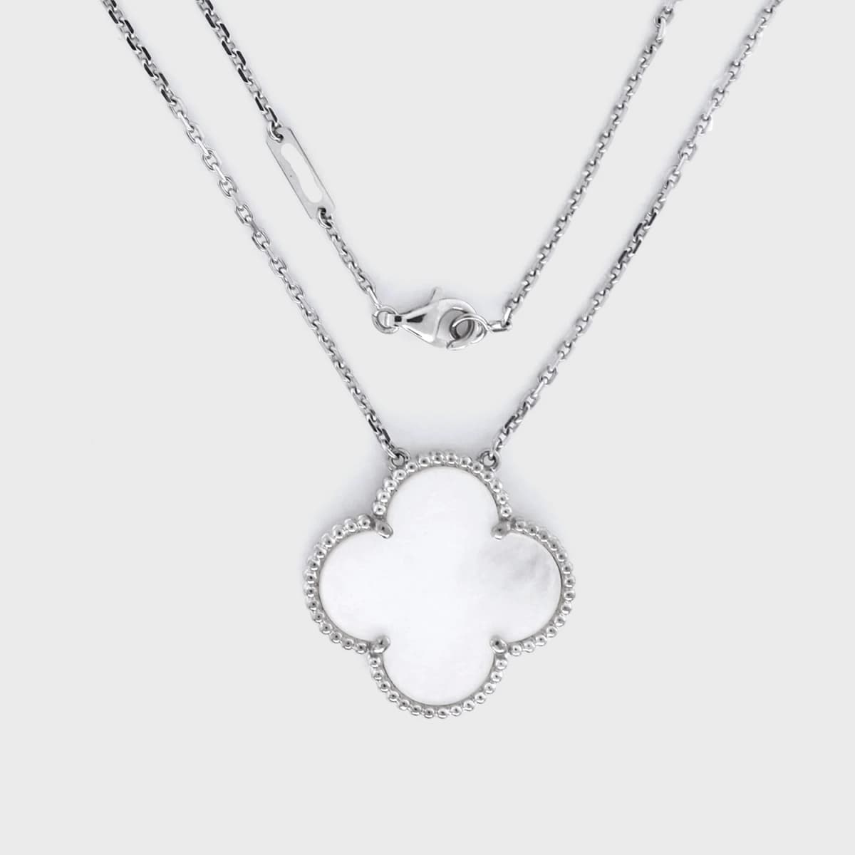 Van Cleef &amp; Arpels Magic Alhambra