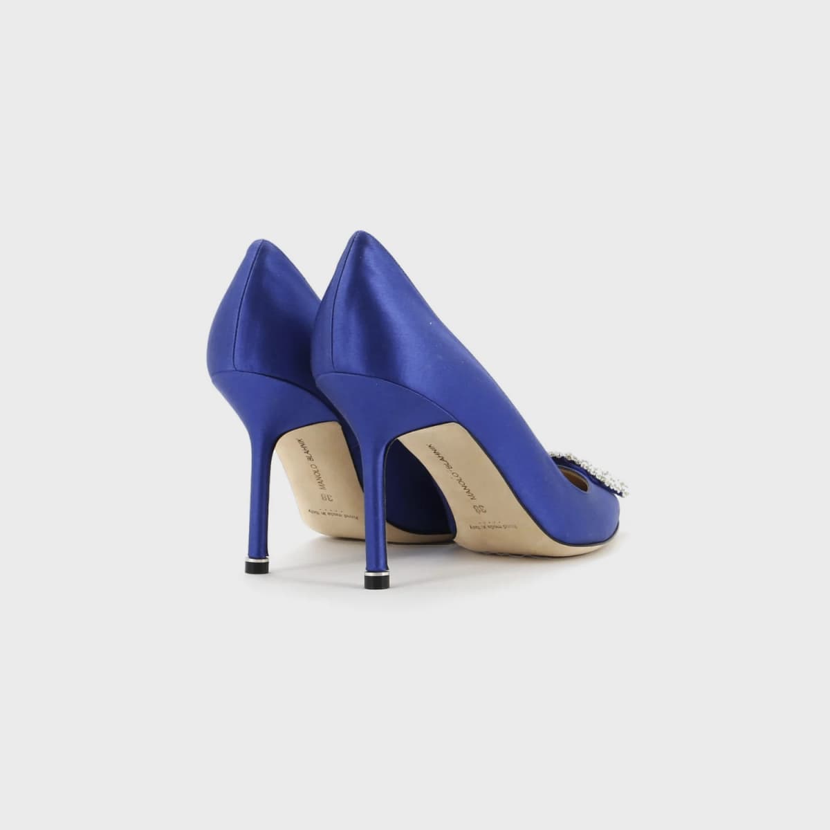 Manolo Blahnik Hangisi Satin