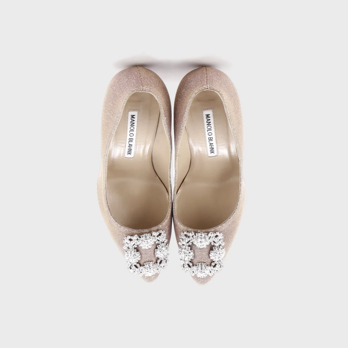 Manolo Blahnik Hangisi