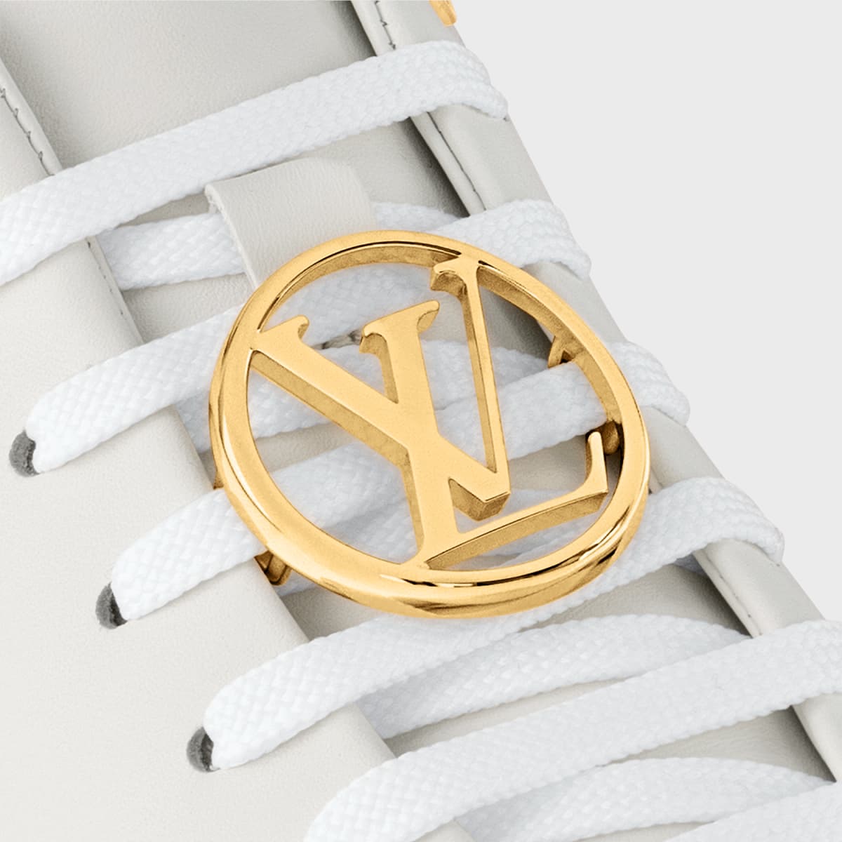 Louis Vuitton Frontrow