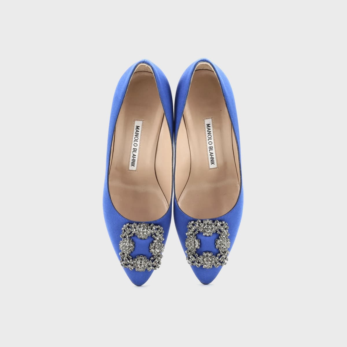 Manolo Blahnik Hangisi