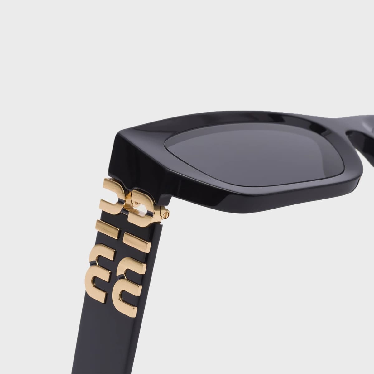 Miu Miu Glimpse sunglasses