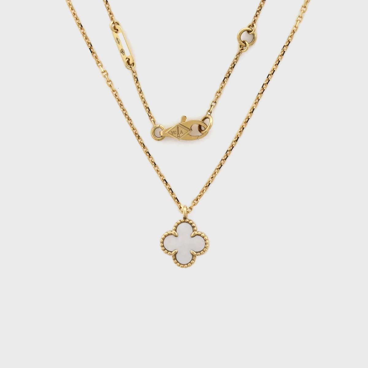 Van Cleef &amp; Arpels Sweet Alhambra