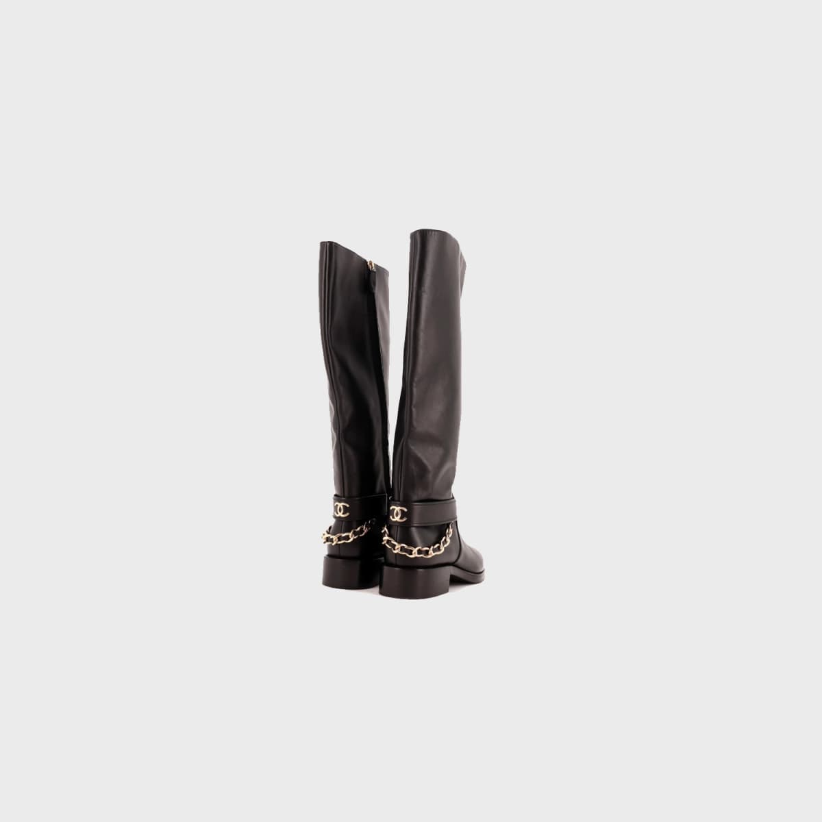 Chanel Chain Knee