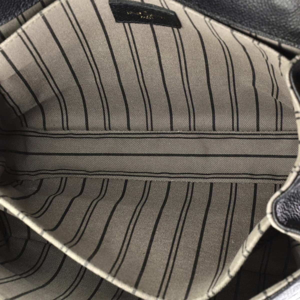 Louis Vuitton Pochette Métis