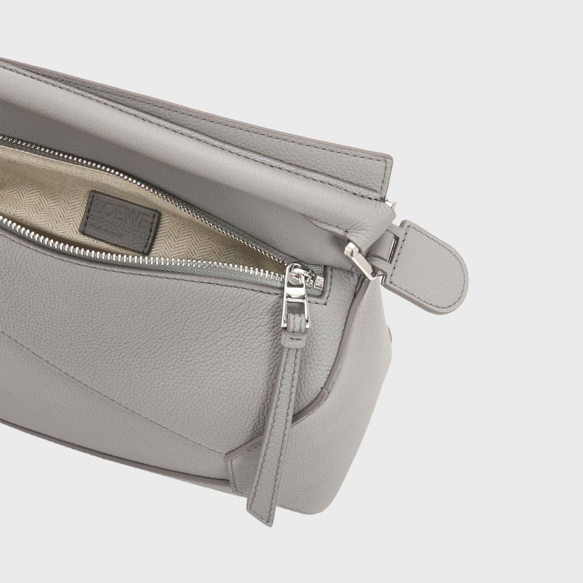 Loewe Puzzle