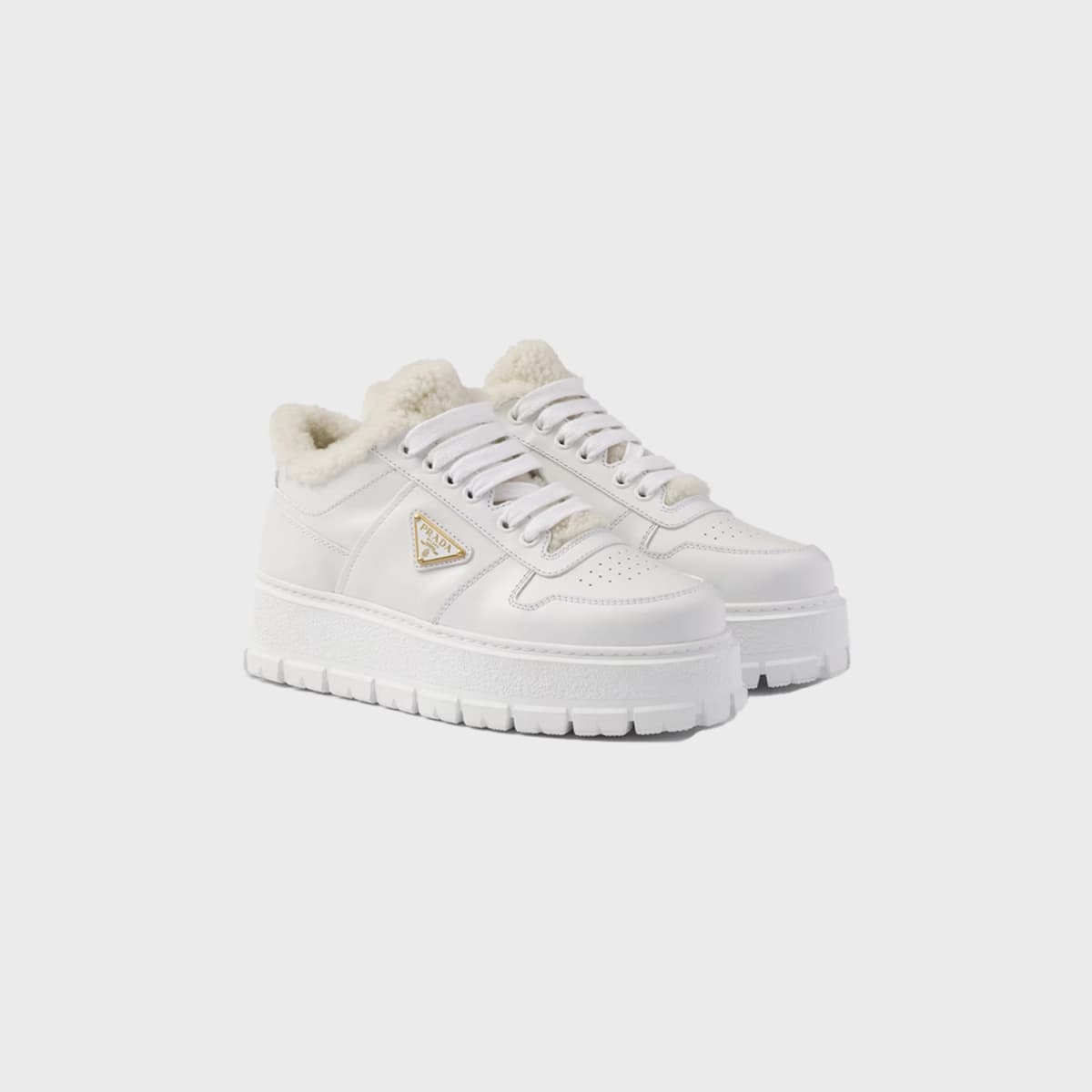 Prada Baskets En Cuir