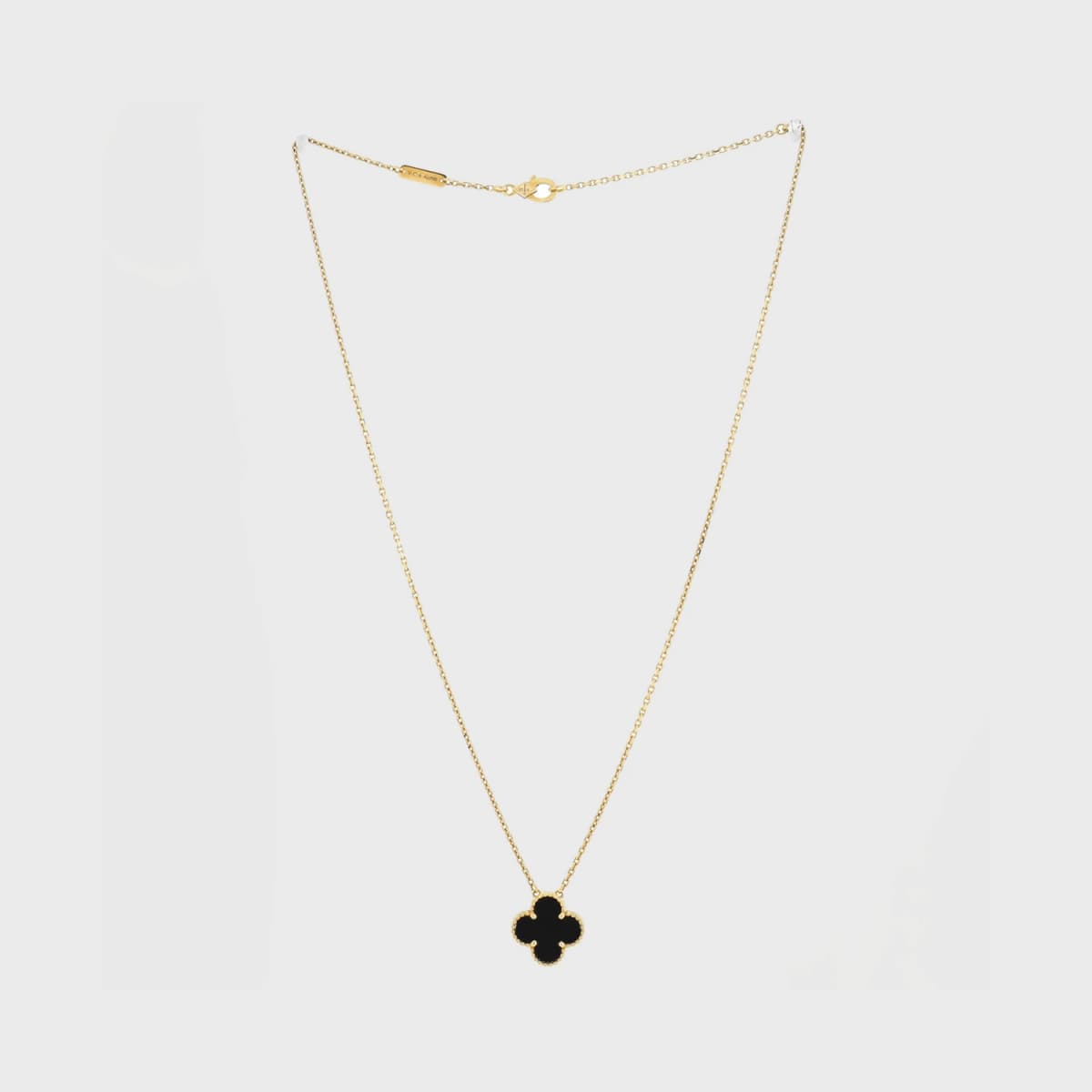 Van Cleef & Arpels Alhambra