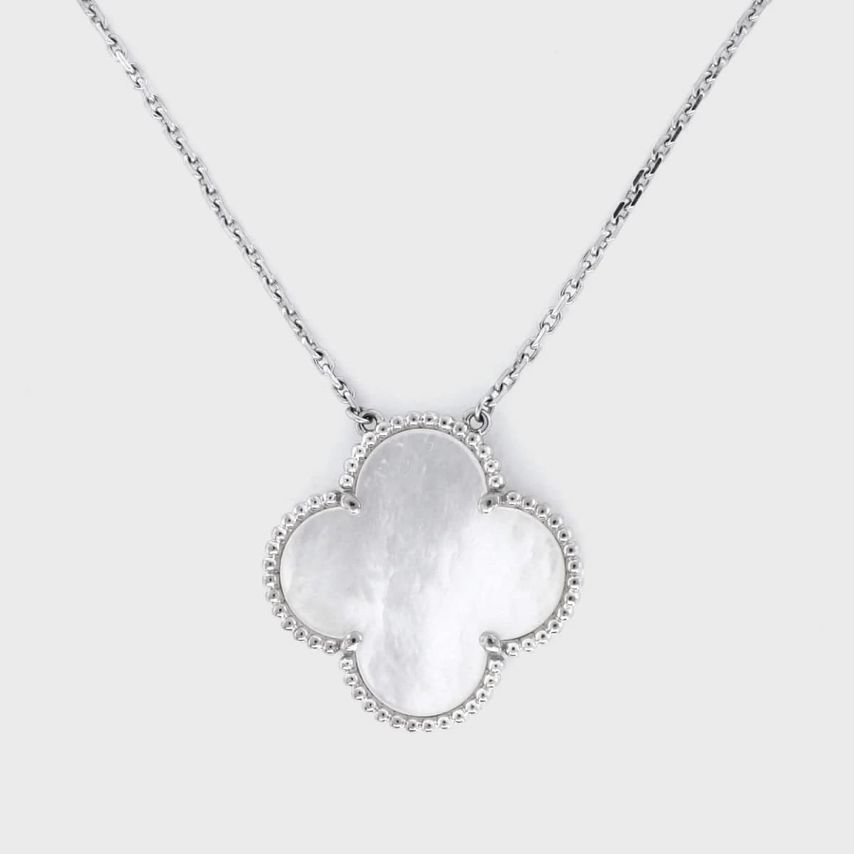 Van Cleef & Arpels Magic Alhambra