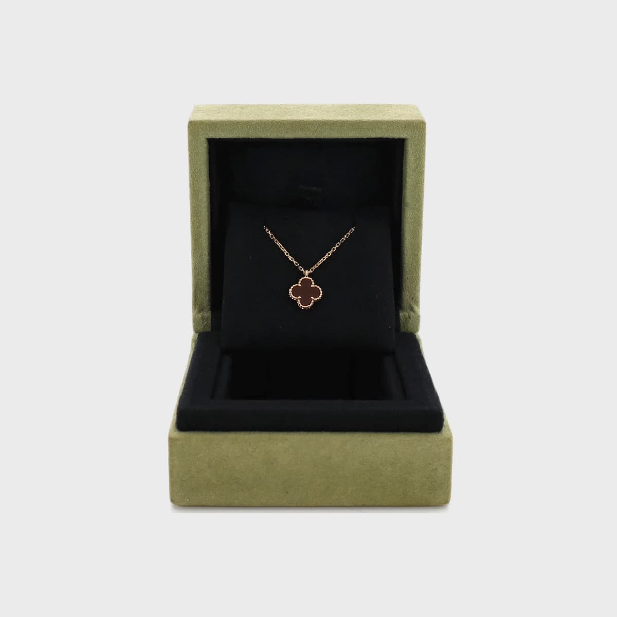 Van Cleef & Arpels Sweet Alhambra