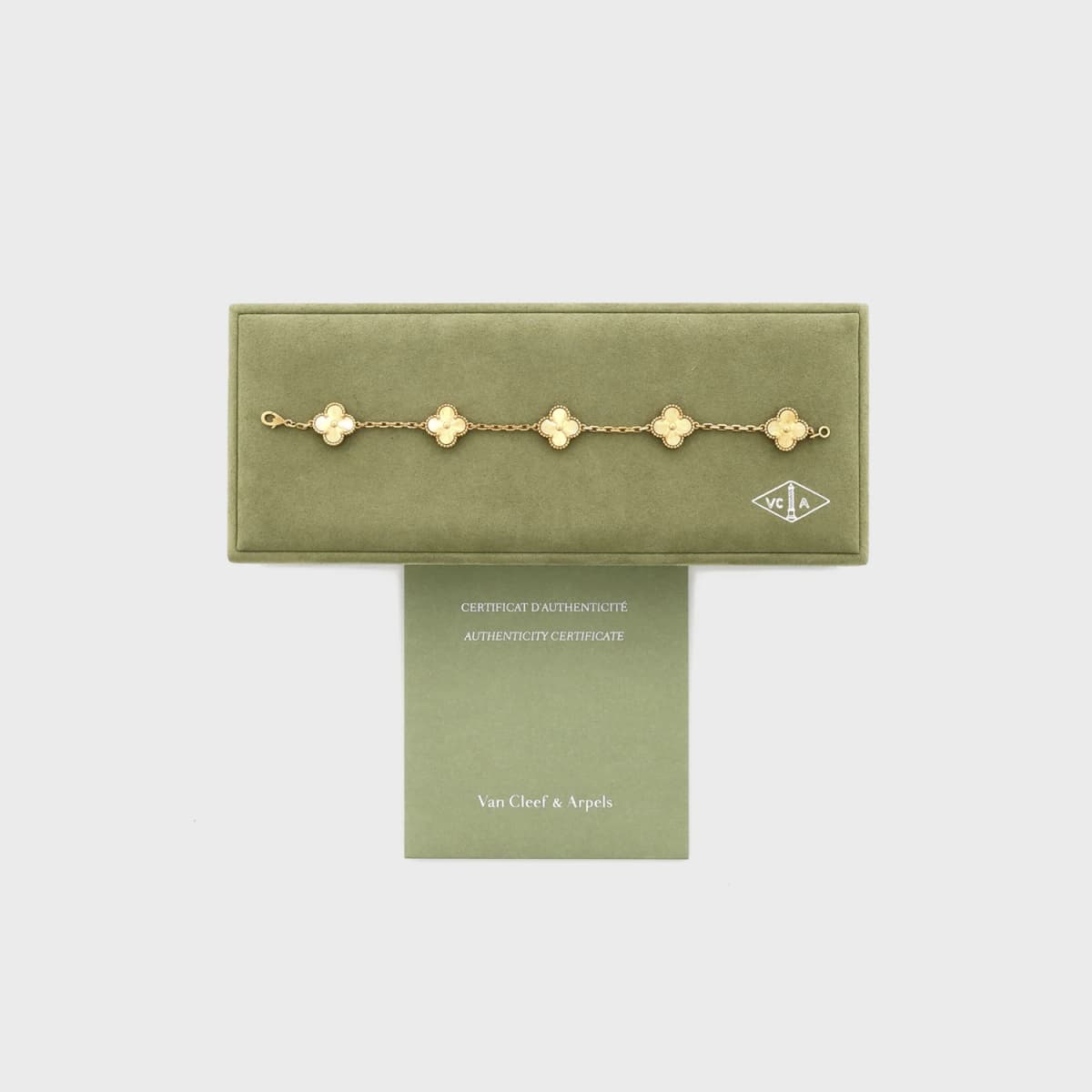 Van Cleef & Arpels Alhambra 5
