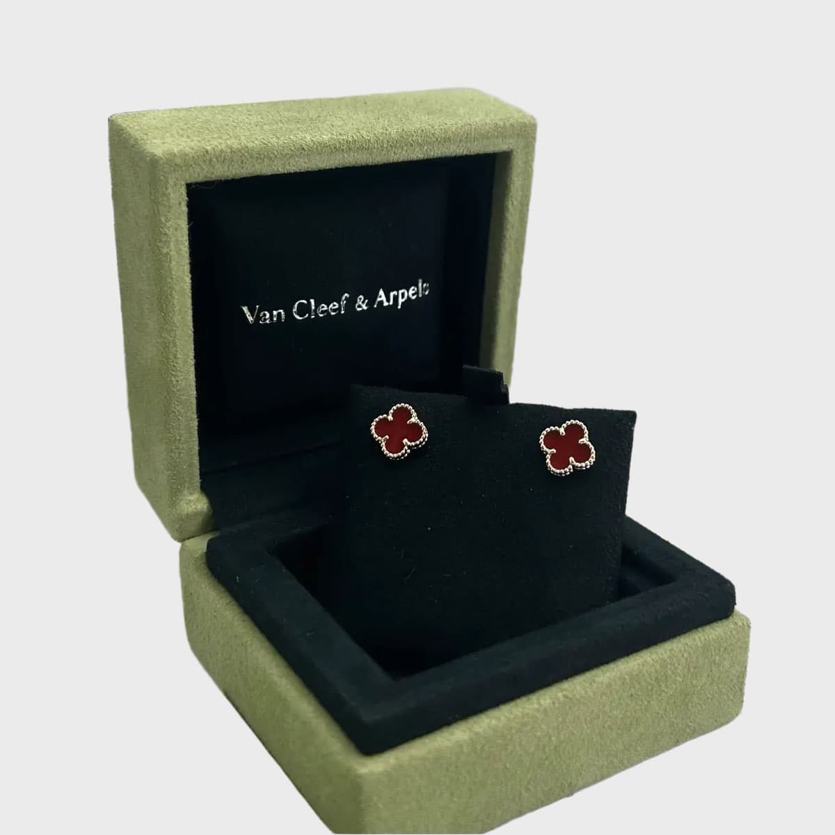 Van Cleef & Arpels Sweet Alhambra